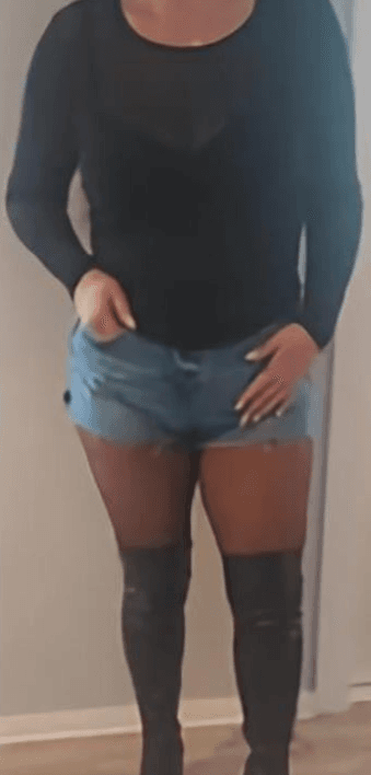 Mature Blonde Housewife Available All day 💋