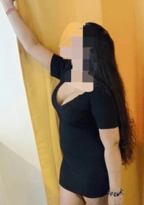 Kasturi South Indian tamil girl in Leicester