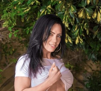 Bia Hot Massage