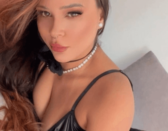 Sexy brunnete.. Nice latina